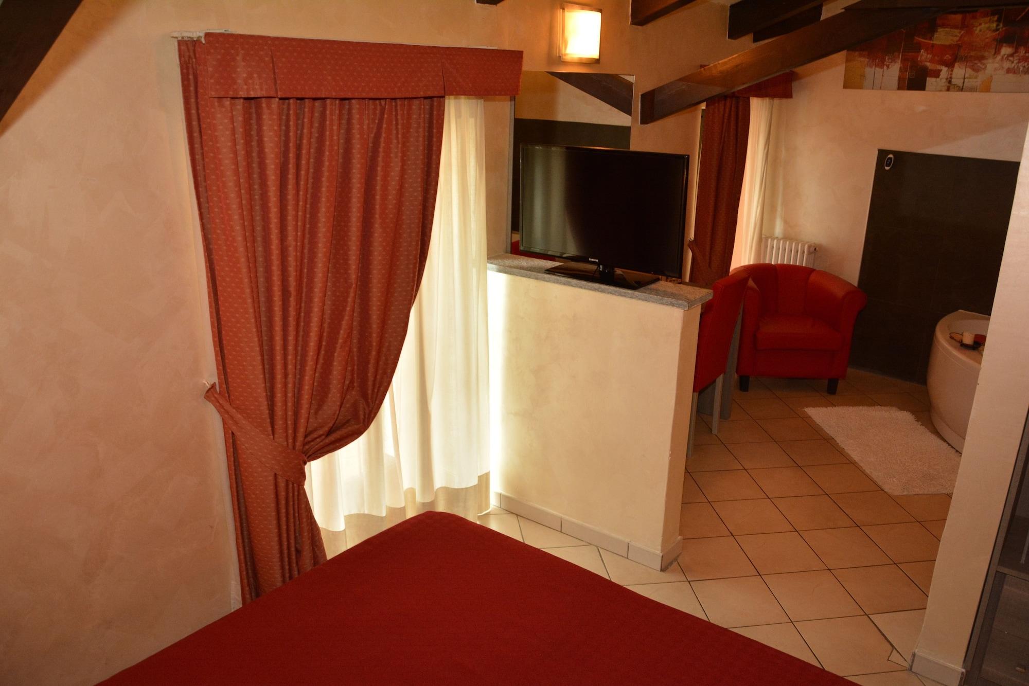 Hotel Villa Glicini Pinerolo Exterior foto