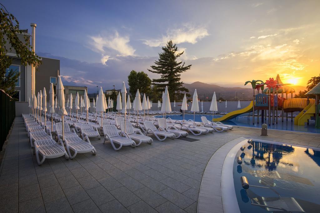 Hotel Villa Glicini Pinerolo Exterior foto